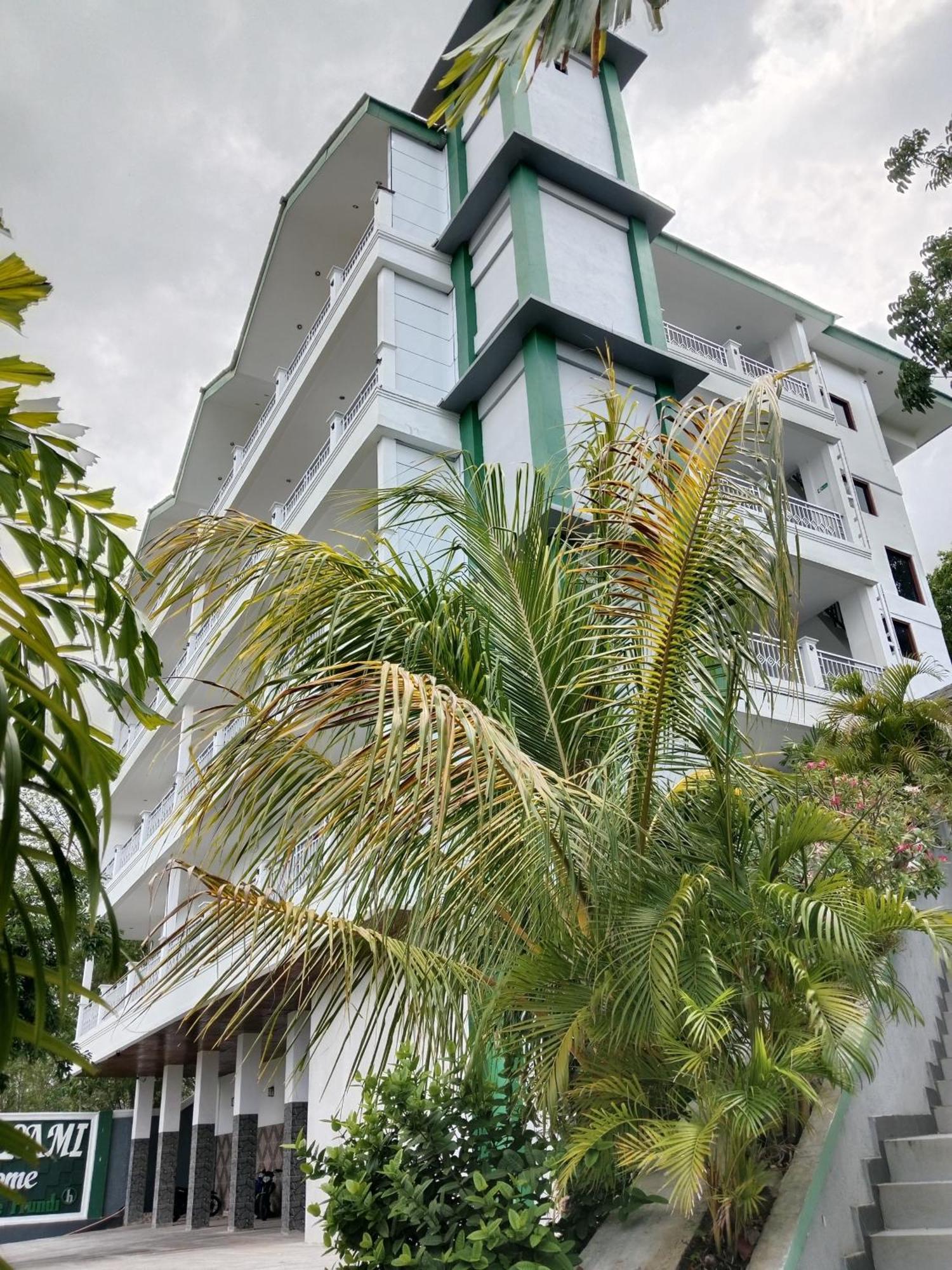 Monte Prundi Hotel Labuan Bajo Exterior foto